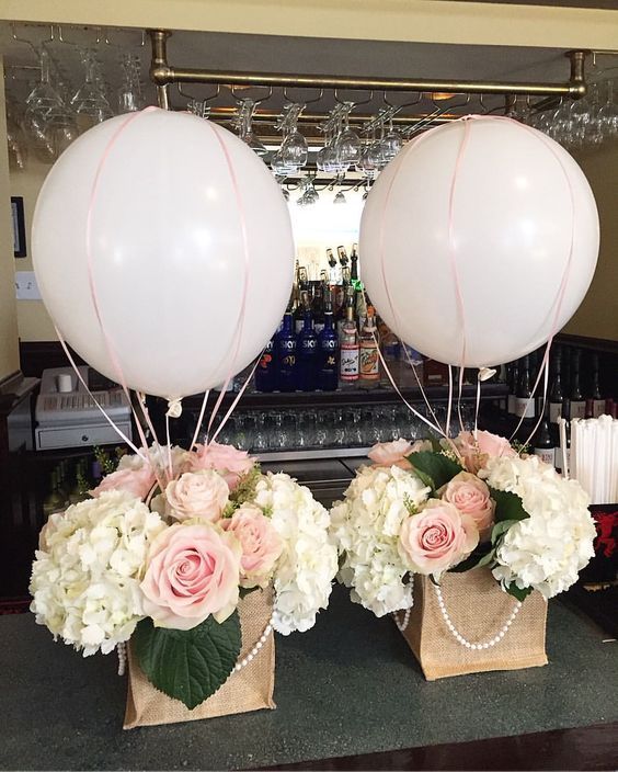 centros de mesa con globos para boda