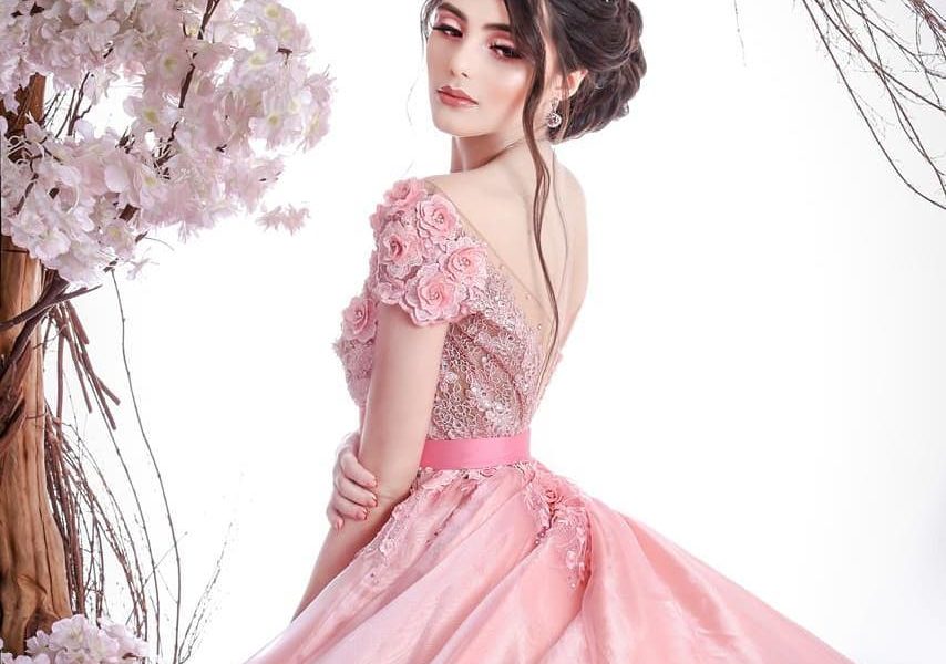 pestaña picar amplitud Tendencias en Vestidos de XV años 2020 | Estilo princesa, peplum y mas
