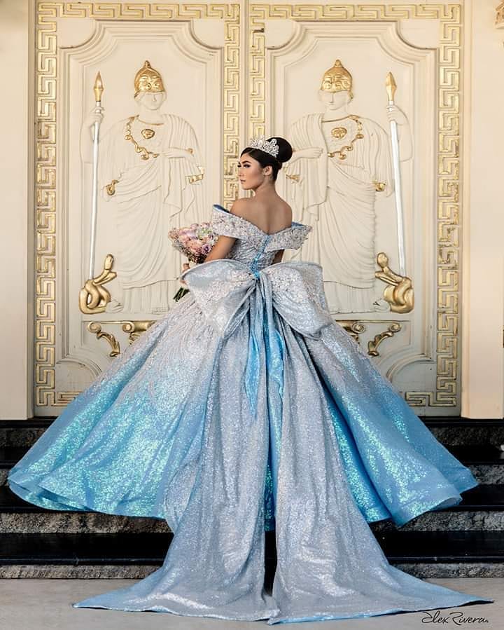 Tendencias en Vestidos de XV años 2020 | Estilo princesa, peplum y mas